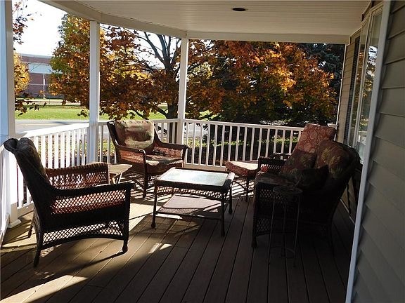 2nd image of 5 Tamarack Dr
