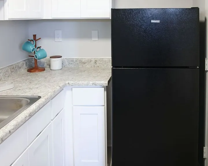 Aden Park Apartments — Photo 42