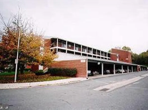 15400 Bassett Ln #46-2C, Silver Spring, MD 20906