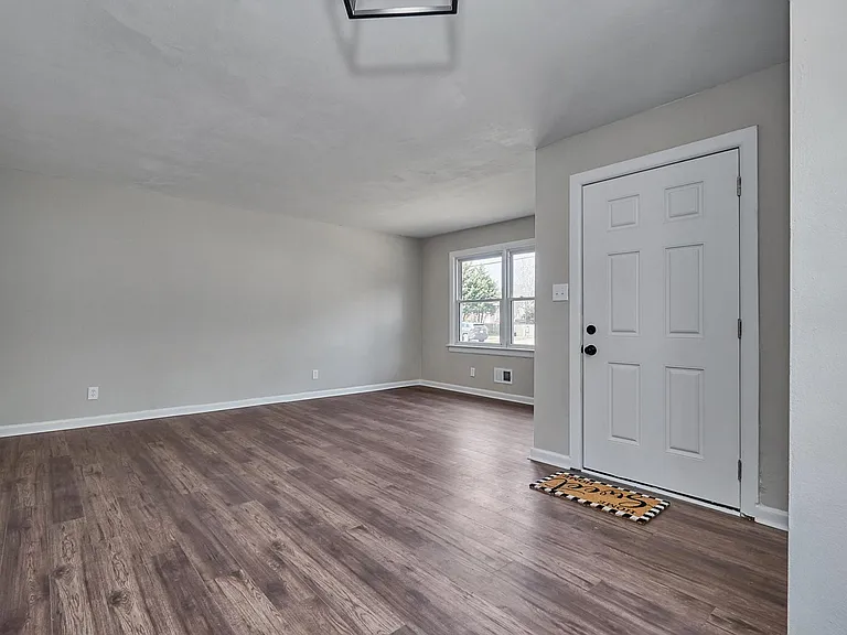 2275 Wolf St #B — Photo 7