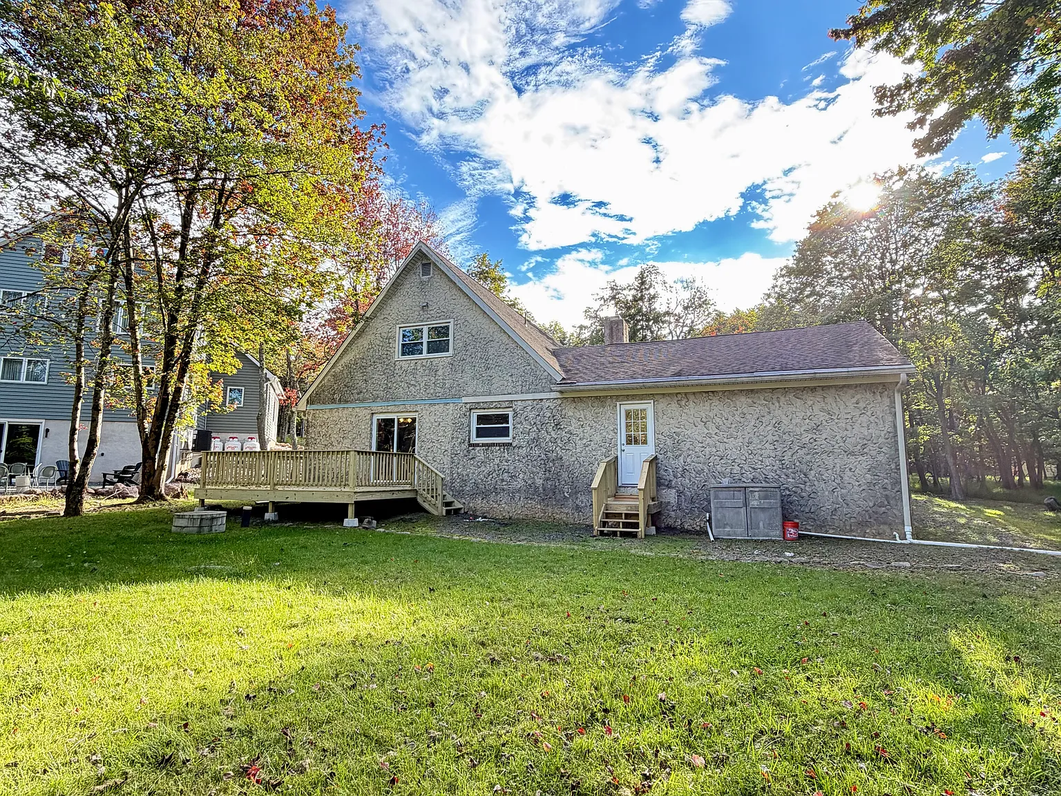 3 bed, 1800 sqft, $2,295 — Photo 3