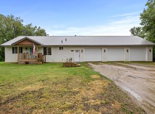 404 5th Ave, Max, ND 58759