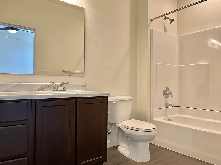 Range View Apartments — Photo 33