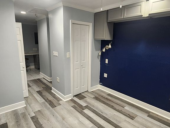 4th image of 18 E Chalmette Cir