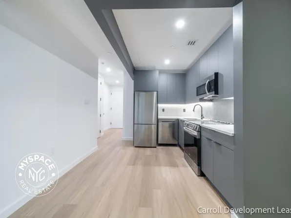 931 Carroll Street image 7 of 37