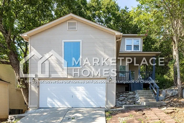 531 Farmingdale Rd SE