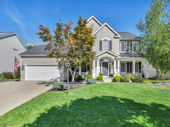 873 Kings Cross Dr, Wadsworth, OH 44281