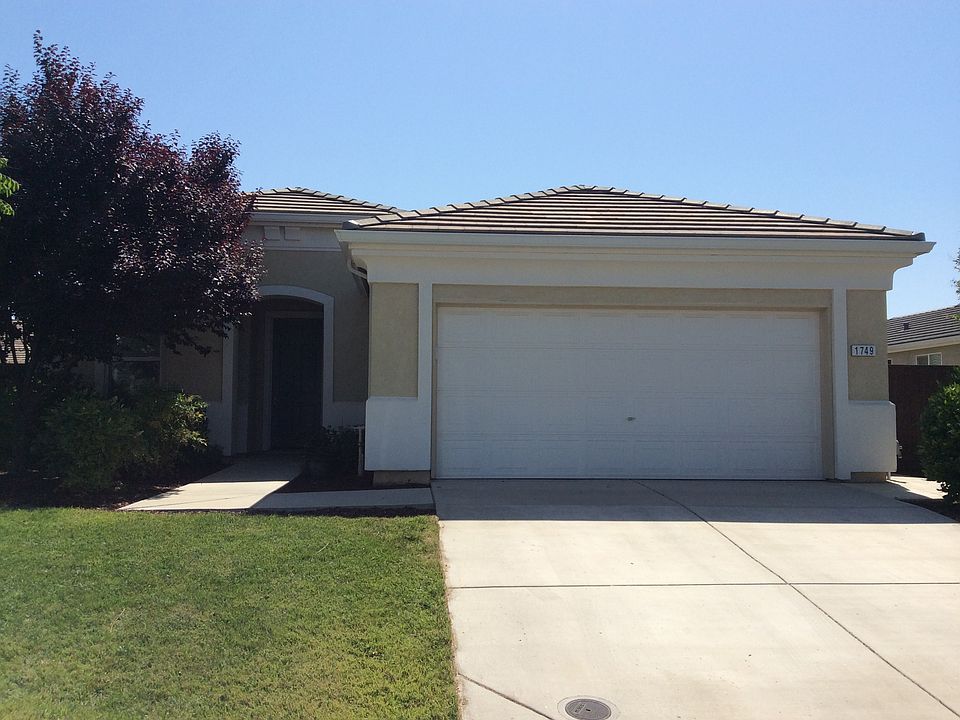 1st image of 1749 Oxford Ct