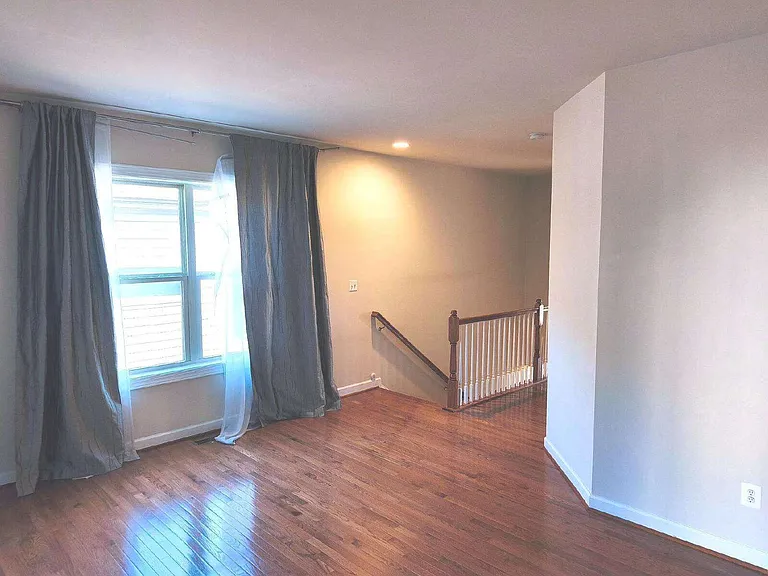 20792 Exchange St — Photo 31