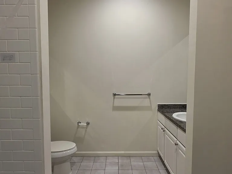 811-0 Filbert St #810 — Photo 25