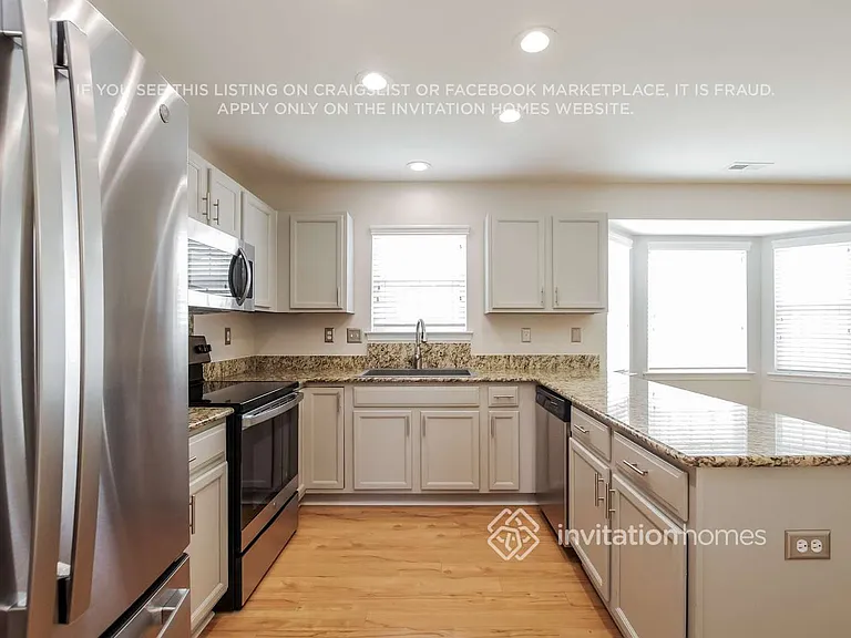 10920 Harmony Glen Ct — Photo 3