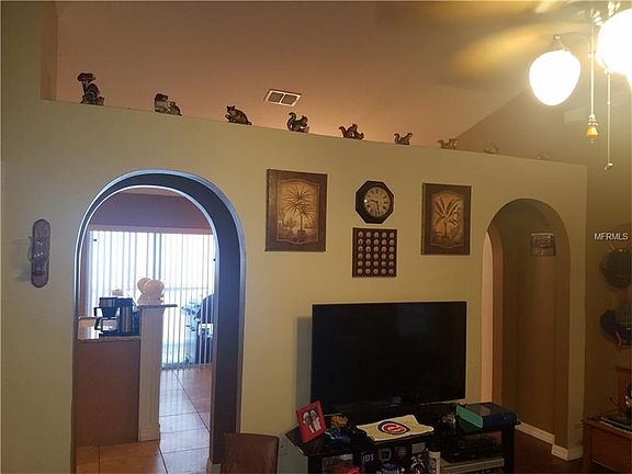 4th image of 17018 Ongar Ct