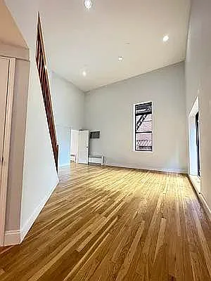Rented by Bond New York | media 3