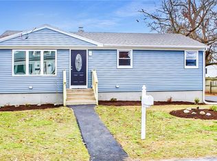 140 Wayne St, Warwick, RI 02889