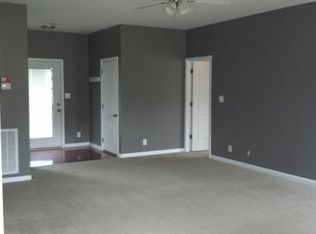 394 Zurich Ct, Clarksville, TN 37040