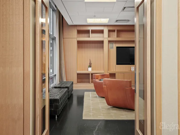 18 West 48th Street image 31 of 34