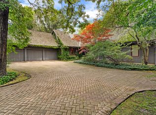 175 Lancaster Ct, Lake Bluff, IL 60044
