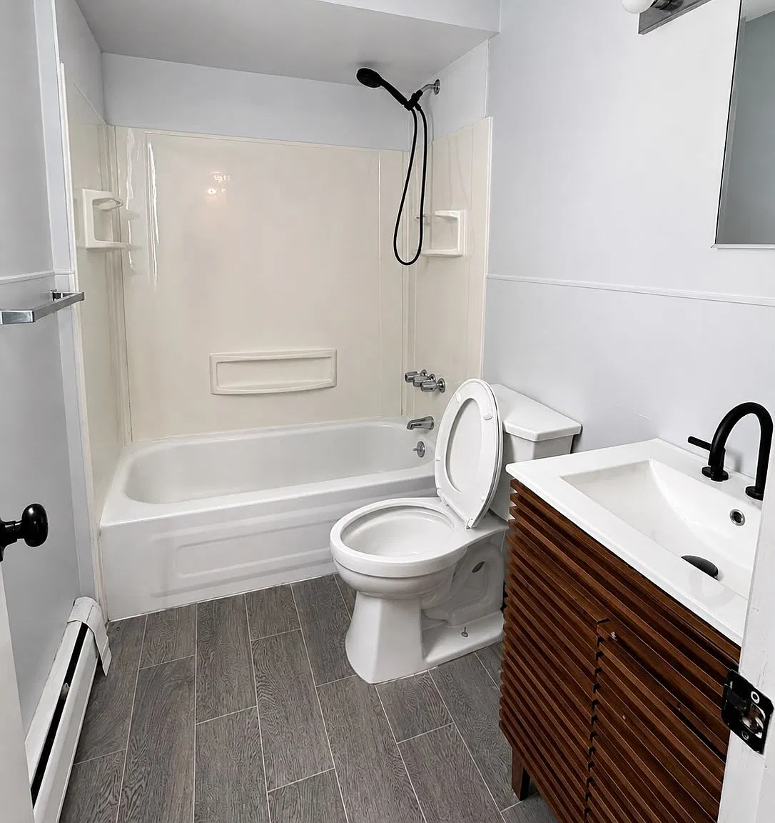 2 bed, $2,500 — Photo 3