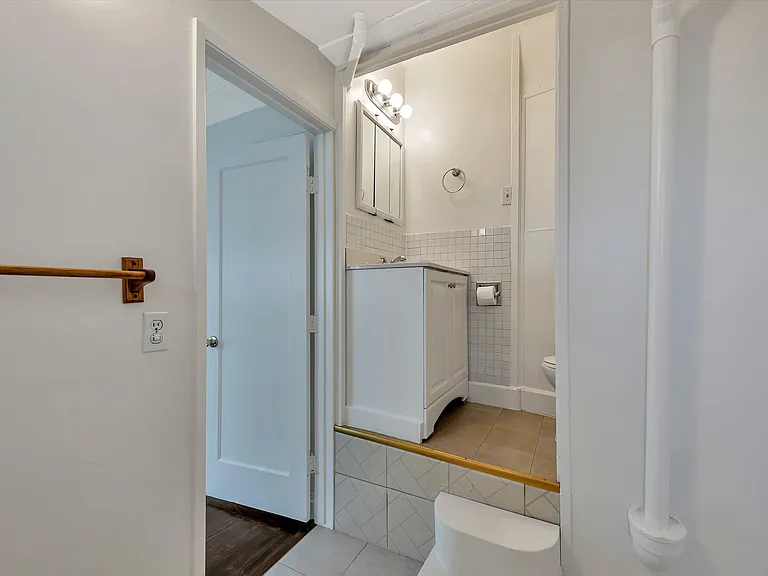 4118 Moraga St — Photo 18