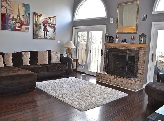 3rd image of 17322 Brook Crossing Ct