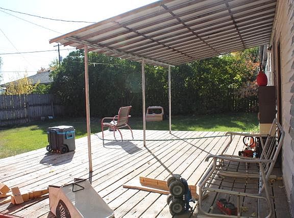2nd image of 663 Lincoln St