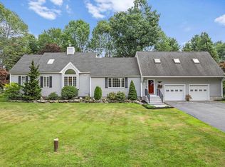 142 Stratham Heights Rd, Stratham, NH 03885