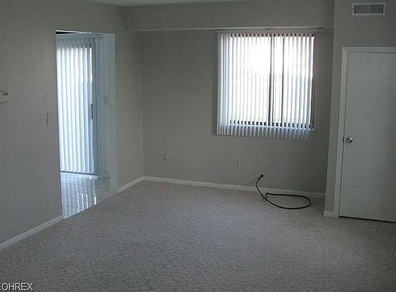 4th image of 4217 Maiden Ct