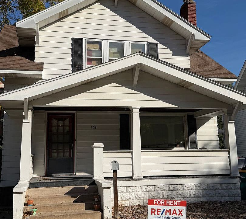 1st image of 134 Lake St