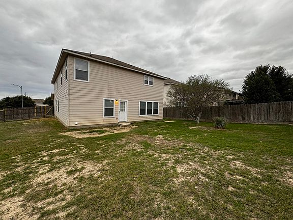4th image of 2338 Hornsby Bnd