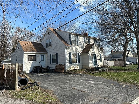 3rd image of 1 Monroe Pl