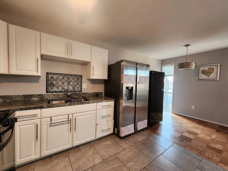 7316 Donnell Pl #B-2 — Photo 3