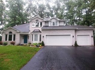 619 Kitlou Ct, Holland, OH 43528