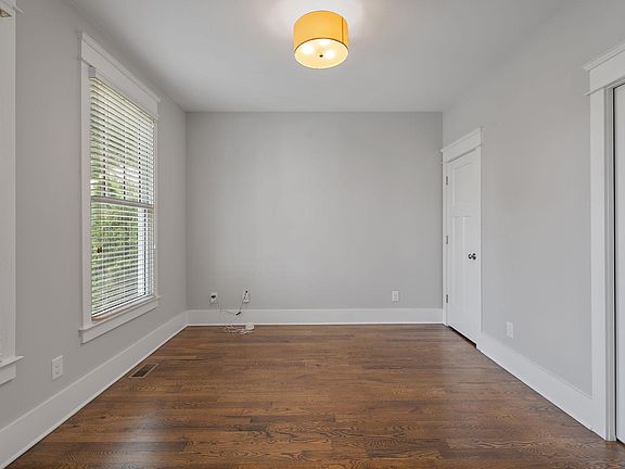3rd Bedroom (1st Floor)