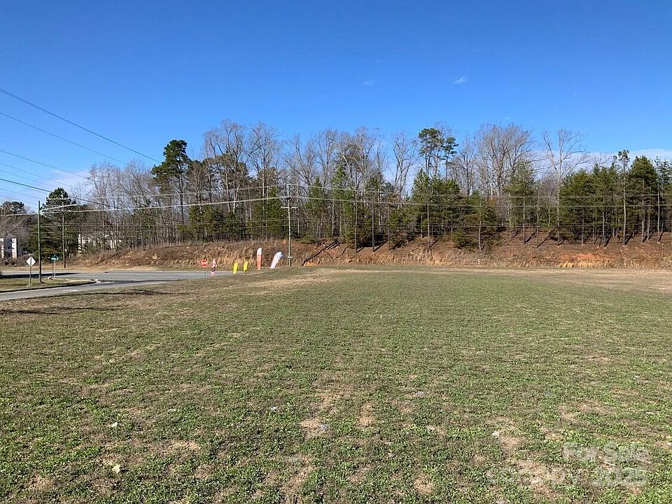 1st image of 651 Niblick Dr