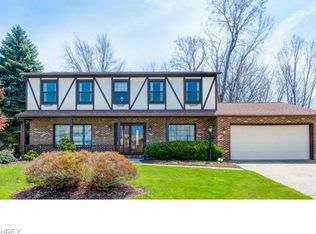 44 N Lakehurst Dr, Eastlake, OH 44095