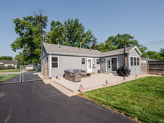 5th image of 16849 Forest View Dr