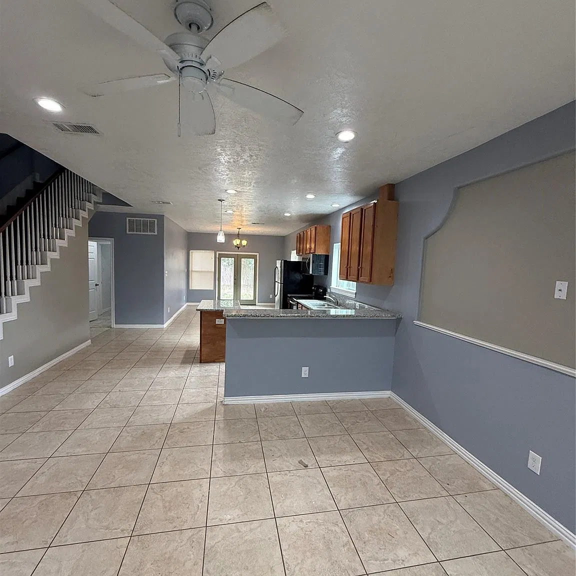 3 bed, 2.5 bath, 1680 sqft, $1,700 — Photo 4