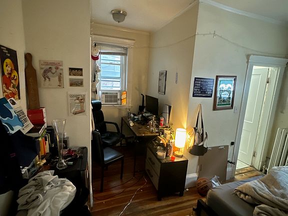 4th image of 447 Park Dr APT B