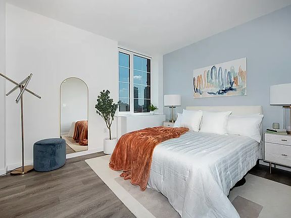3rd image of 1856 Park Ave #5N