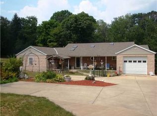 1758 Locust Rd, Sewickley, PA 15143