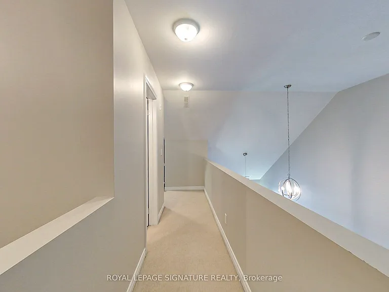 7 Anchorage Cres #304 — Photo 21