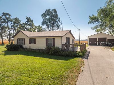 1894 105th St, Oelwein, IA, 50662