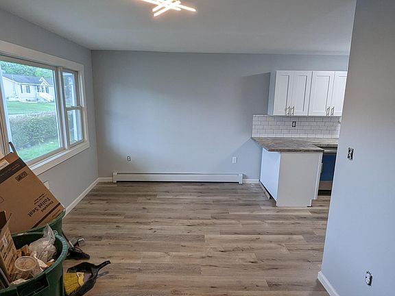 4th image of 118 Clarkson Ave