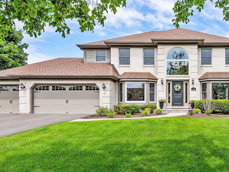 Terrific Brick Front Home in Knoch Knolls - blocks to the Knoch Knolls Nature Center and Park!