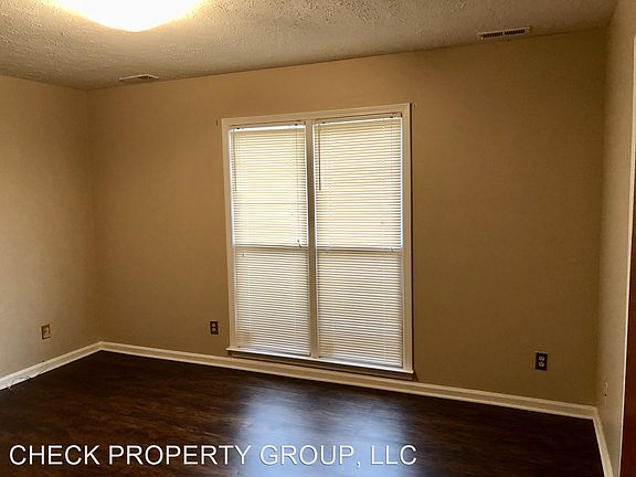 3rd image of Catalpa Ln