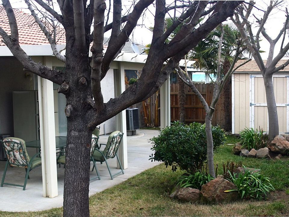 private covered patio