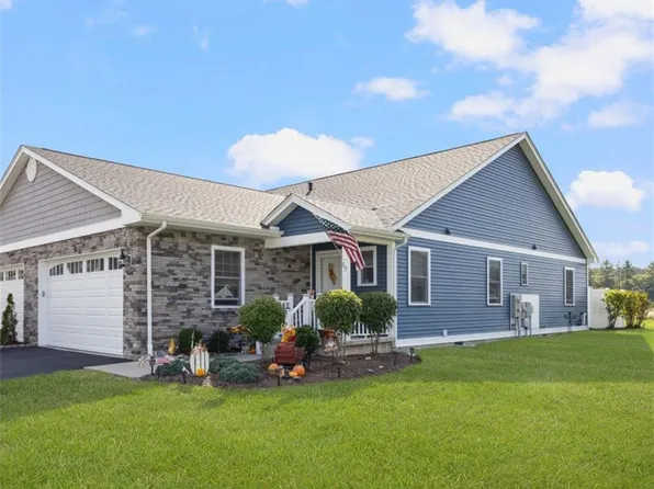 57 Bella Vista Cir, Glocester, RI 02814