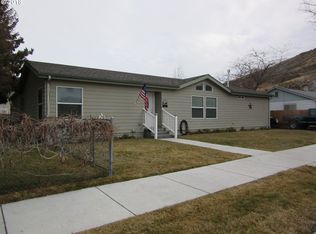 1680 Plum St, Baker City, OR 97814