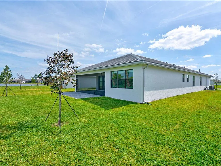 12474 SW La Costa St — Photo 51