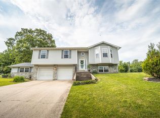 131 Fairburn Dr, Rolla, MO 65401